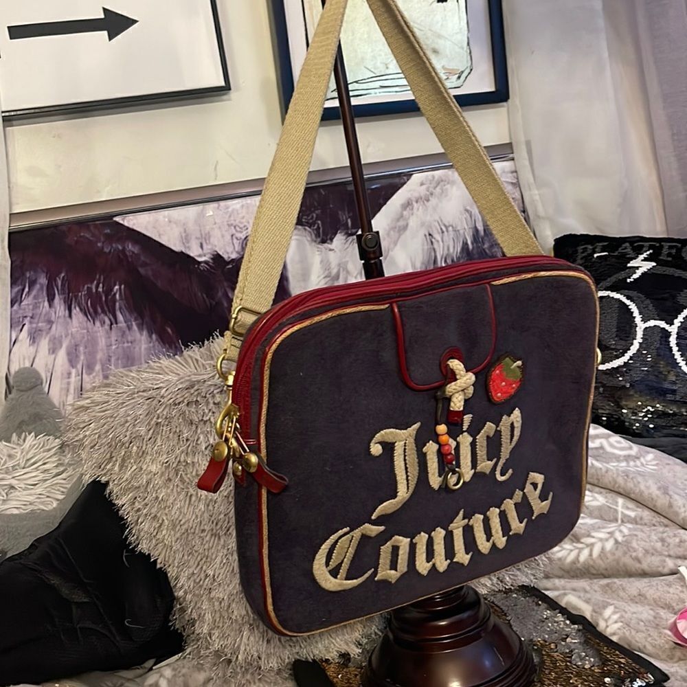 Vintage OG strawberry:fruit juicy couture laptop/computer messanger bag w/strap